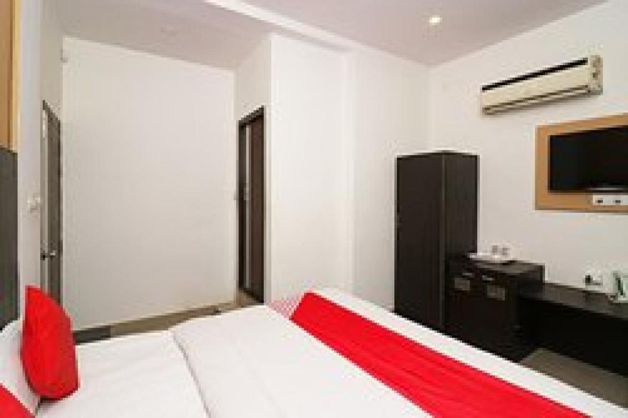 Capital O Hotel Surya Continental Lucknow Extérieur photo