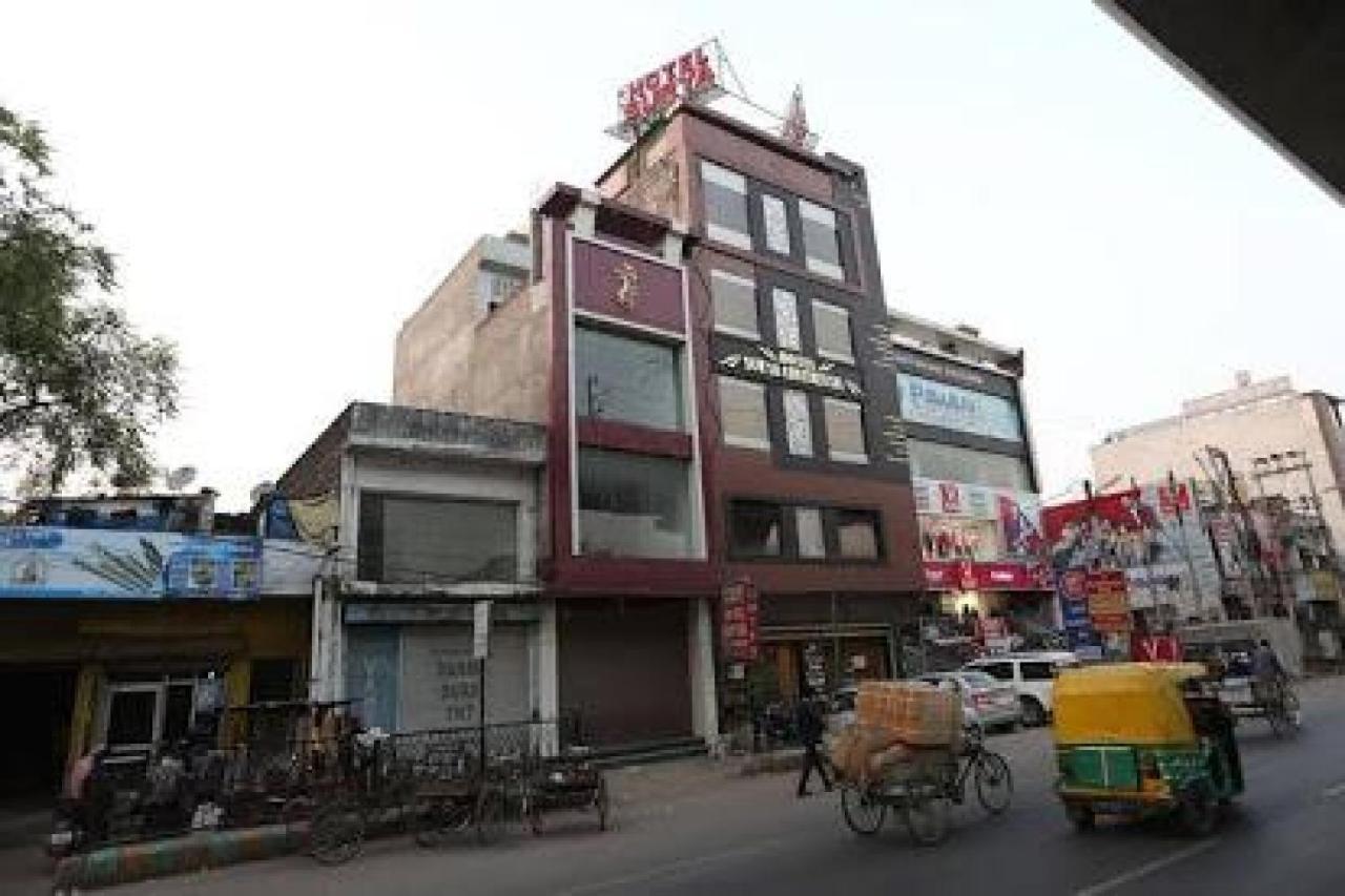 Capital O Hotel Surya Continental Lucknow Extérieur photo